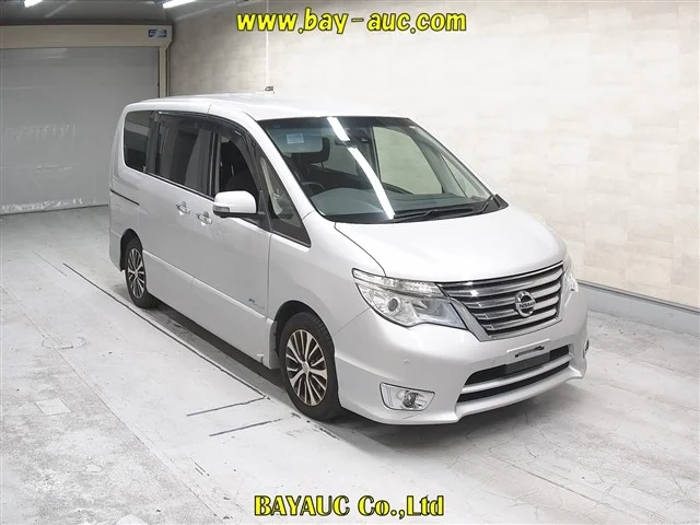 Nissan Serena 2015