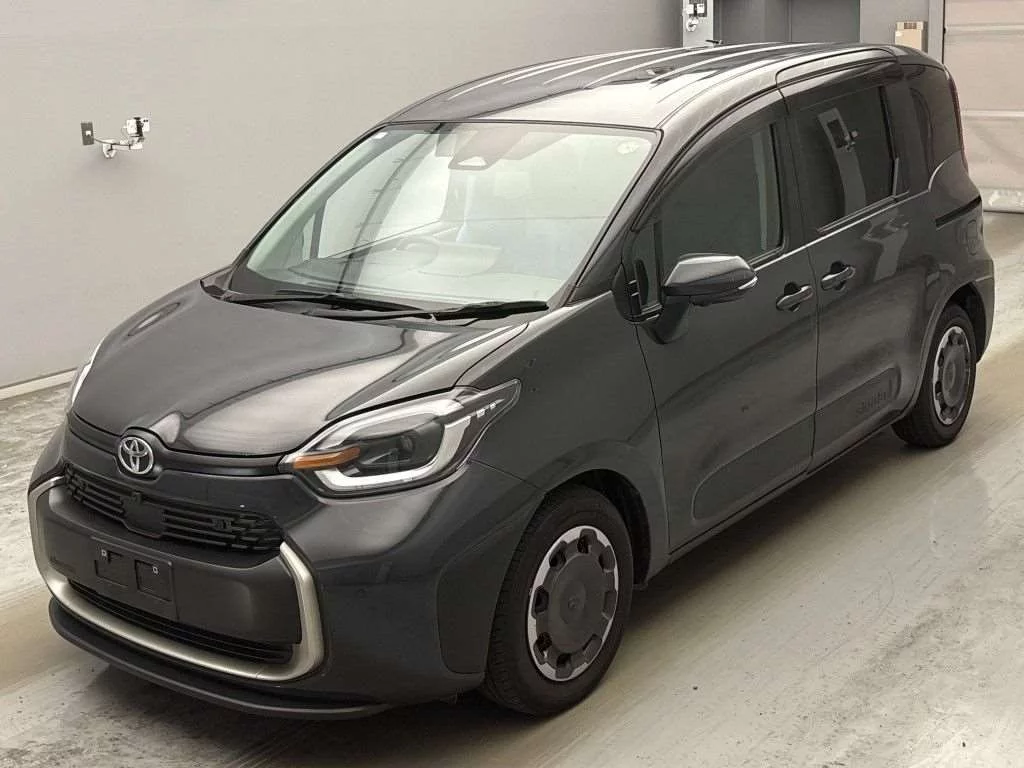 Toyota Sienta 2023