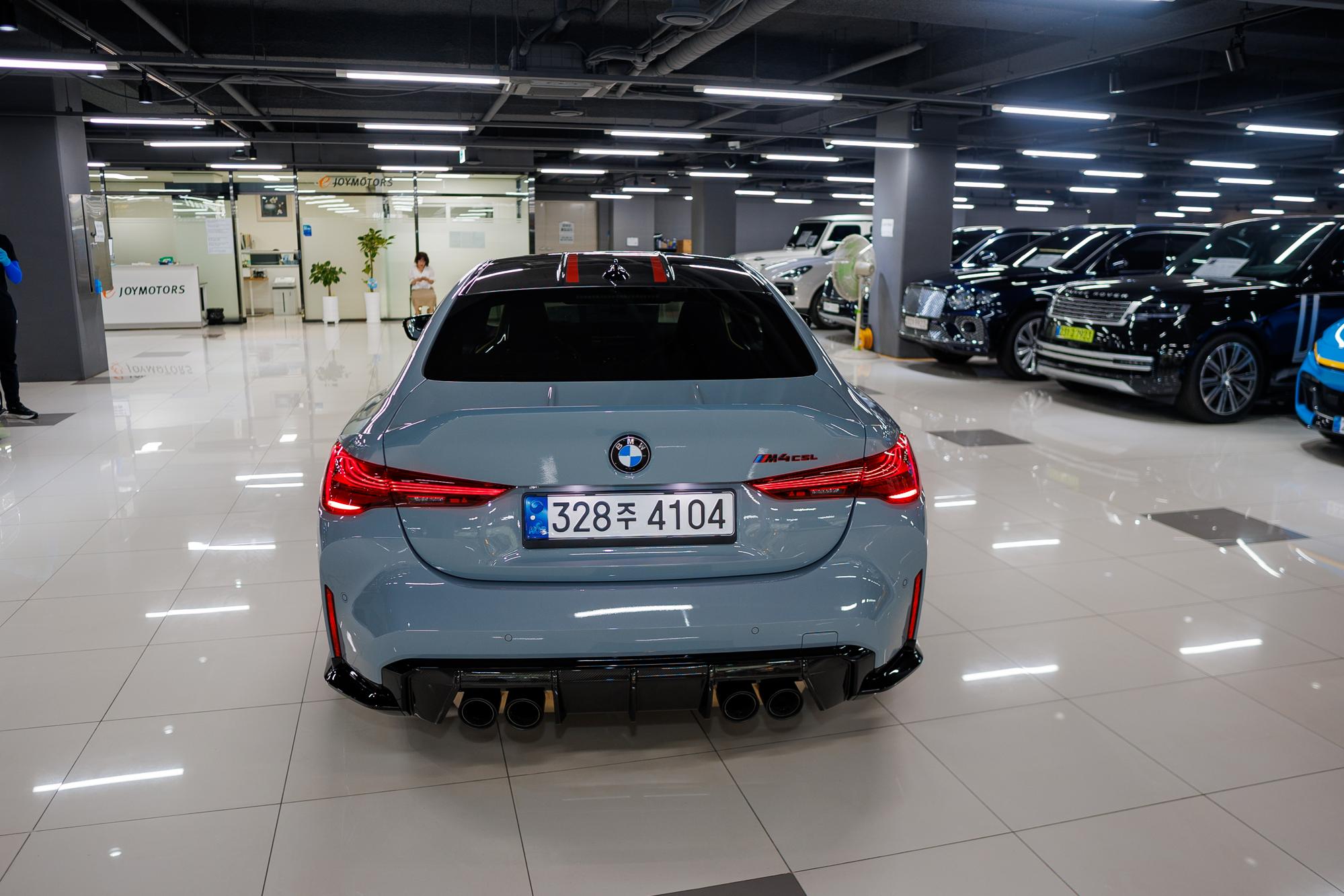 BMW M4 фото 