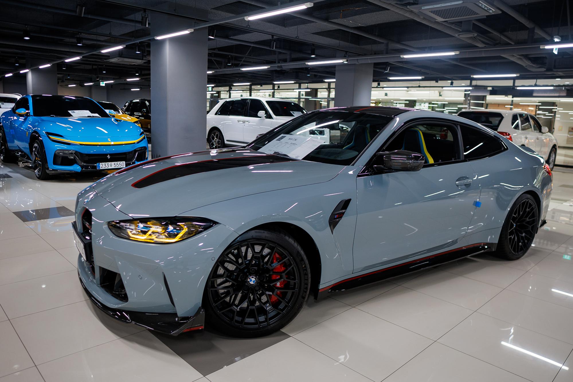 BMW M4 фото 