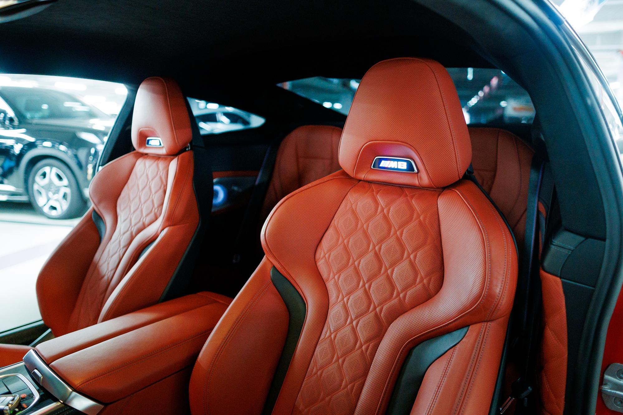 BMW M8 фото 