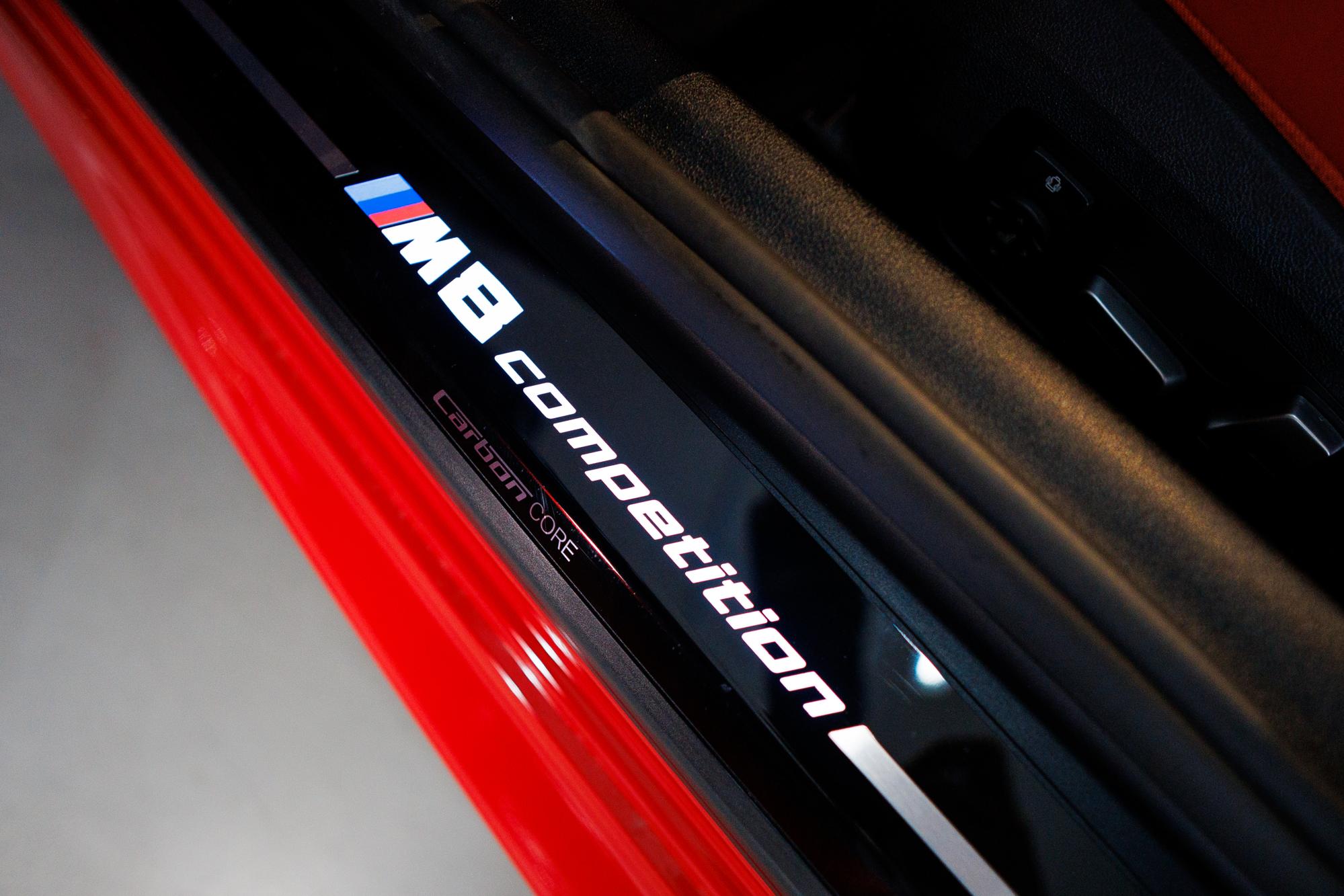 BMW M8 фото 